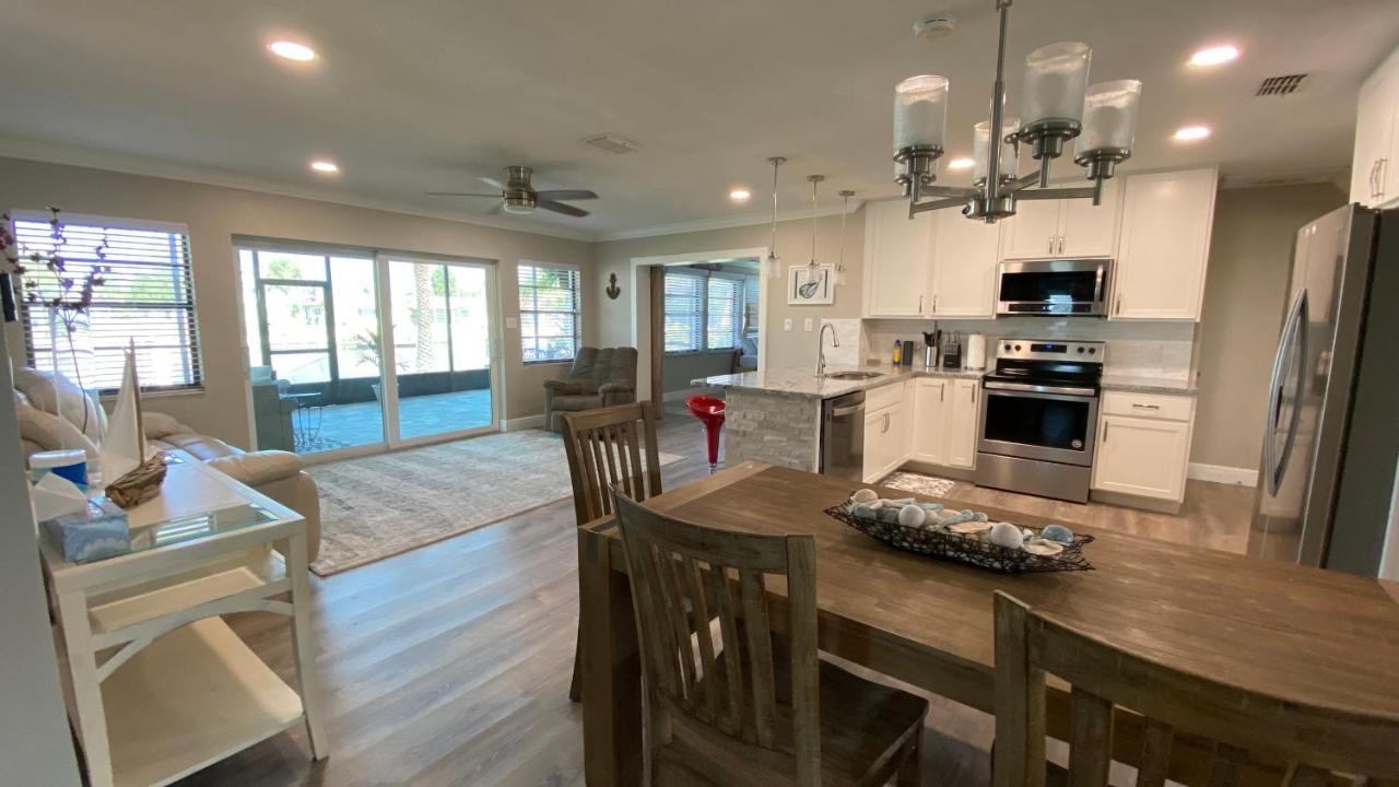 Waterfront Hernando Beach House On Deep Water Canal W/Dock, Fishing, Kayak Exterior photo