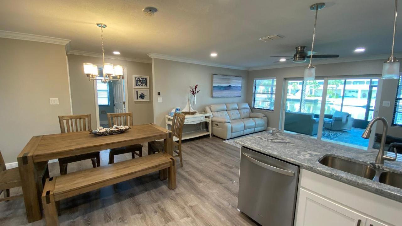 Waterfront Hernando Beach House On Deep Water Canal W/Dock, Fishing, Kayak Exterior photo